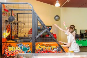 130224_ExtremeBowling_DG_SOS_032